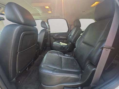 Used 2014 Chevrolet Tahoe LTZ AWD/4WD image 12