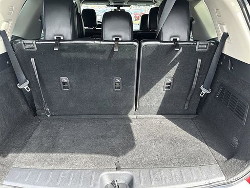 Certified 2022 Nissan Pathfinder SL w/ Lighting Package (N92) image 23