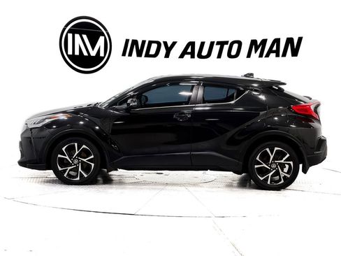 Used 2020 Toyota C-HR XLE image 7