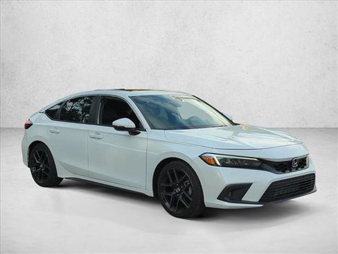 Certified 2024 Honda Civic Sport Touring image 3