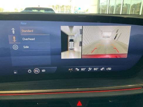 Used 2024 Buick Envision Avenir image 16