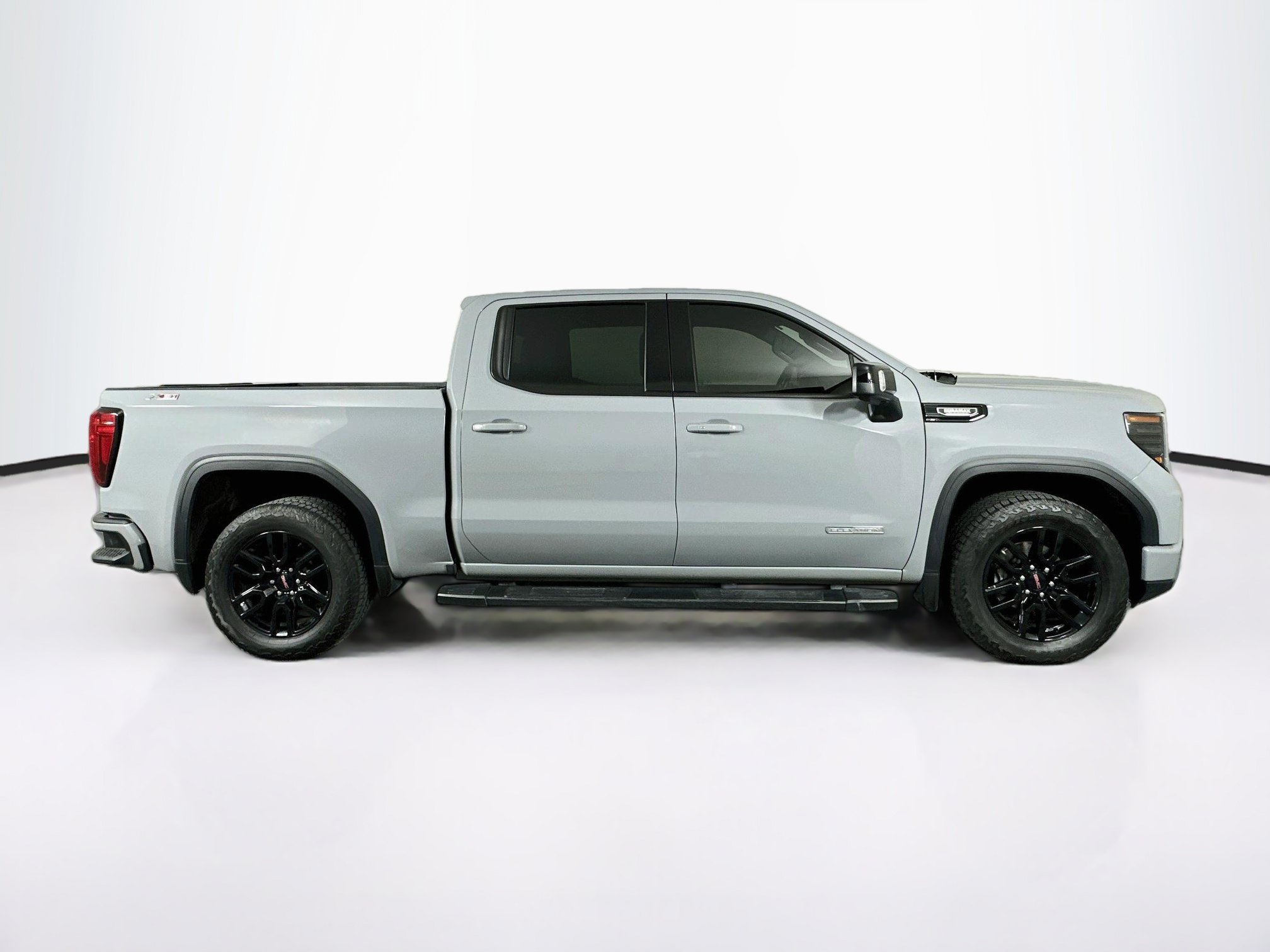 Used 2024 GMC Sierra 1500 Elevation w/ Elevation Premium Package AWD/4WD image 10
