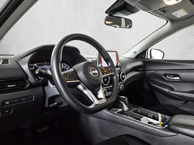 Used 2025 Nissan Sentra SV FWD image 10