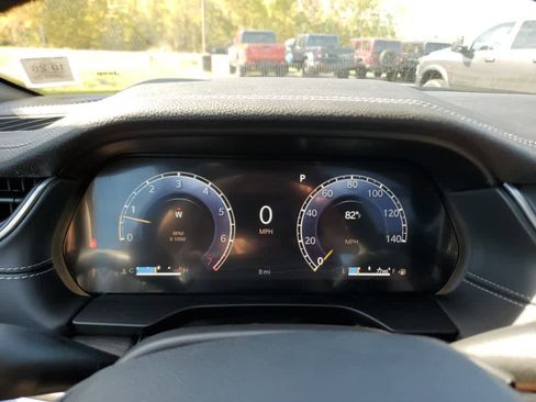 New 2025 Jeep Grand Cherokee Limited w/ Luxury Tech Group II image 25