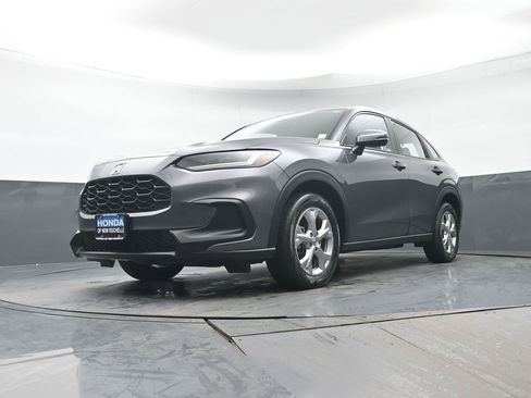 Used 2023 Honda HR-V LX image 21