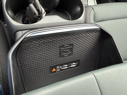 New 2026 GMC Terrain AT4 AWD/4WD image 32