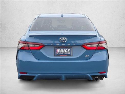 Used 2023 Toyota Camry SE FWD image 7