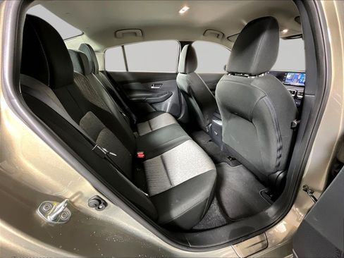 Certified 2026 Nissan Sentra SV w/ SV Convenience Package FWD image 25