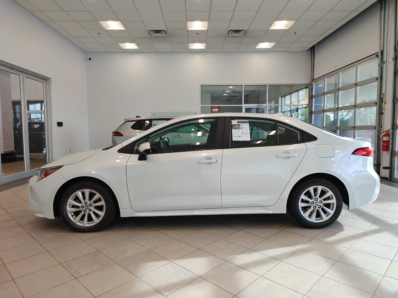 Used 2024 Toyota Corolla LE w/ LE Premium Package FWD image 6