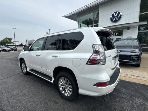 Used 2014 Lexus GX 460 w/ Premium Package AWD/4WD image 4