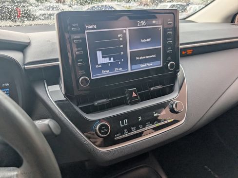 Used 2020 Toyota Corolla LE FWD image 8
