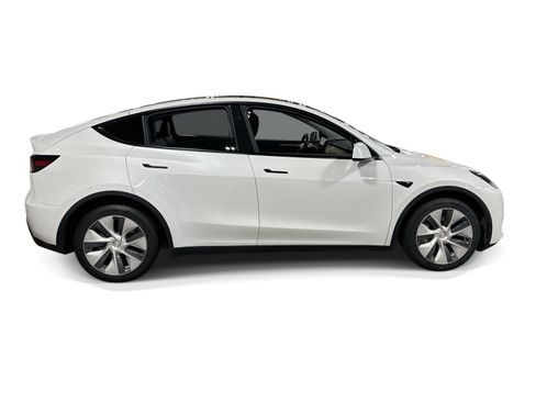Used 2023 Tesla Model Y Long Range AWD/4WD image 7