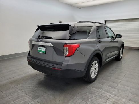 Used 2023 Ford Explorer XLT RWD image 9