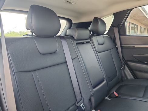 Certified 2024 Hyundai Tucson Limited AWD/4WD image 30