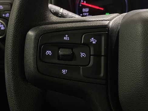 Used 2025 Chevrolet Silverado 1500 Custom image 11