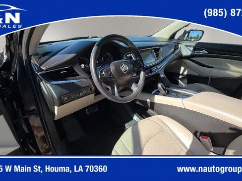 Used 2018 Buick Enclave Essence FWD image 12