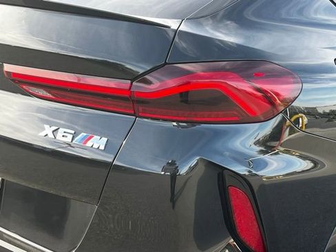 Used 2022 BMW X6 M w/ Executive Package image 38