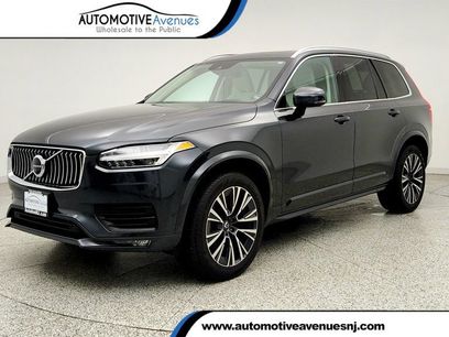 Used 2022 Volvo XC90 T5 Momentum w/ Advanced Package