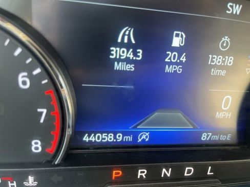 Used 2024 Ford Explorer Limited image 36