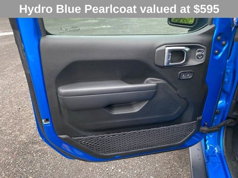 Used 2023 Jeep Gladiator Mojave w/ Dual Top Group image 10