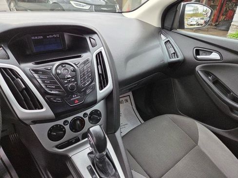 Used 2013 Ford Focus SE FWD image 15