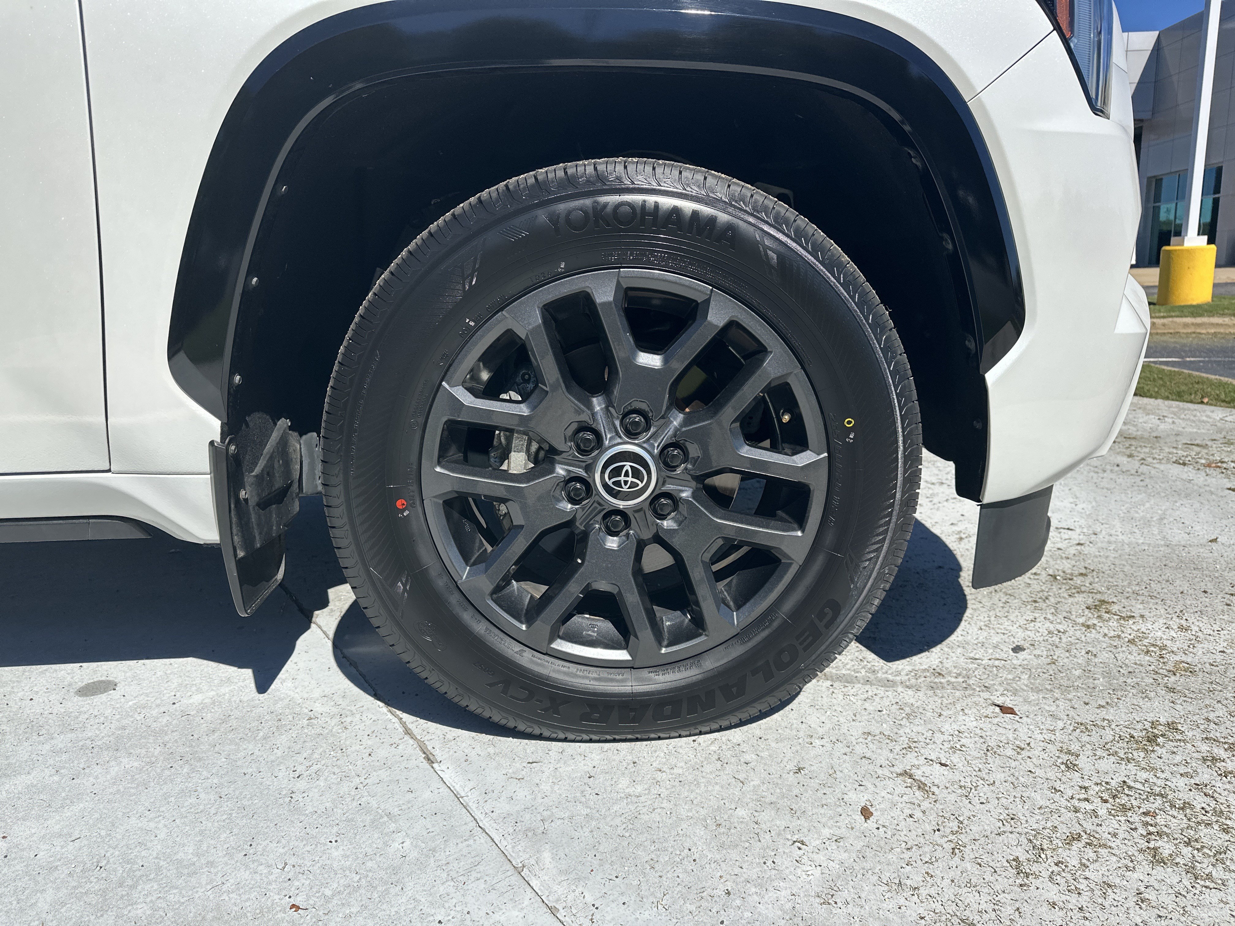 Certified 2024 Toyota Sequoia Platinum AWD/4WD image 13