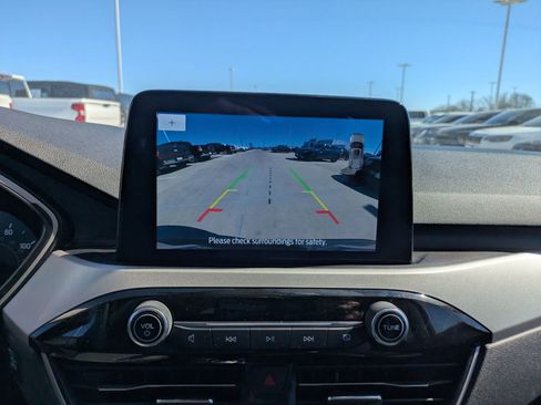 Used 2021 Ford Escape SEL image 17