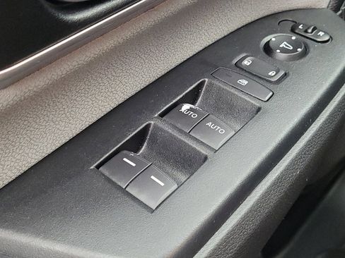 Used 2018 Honda CR-V EX image 27