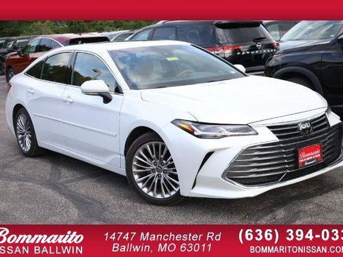 Used 2019 Toyota Avalon Limited w/ Protection Package FWD image 1