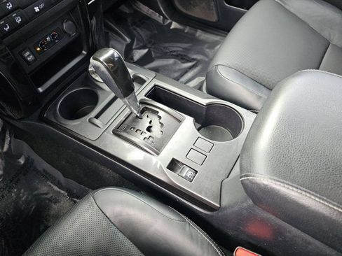 Used 2019 Toyota 4Runner Limited AWD/4WD image 35