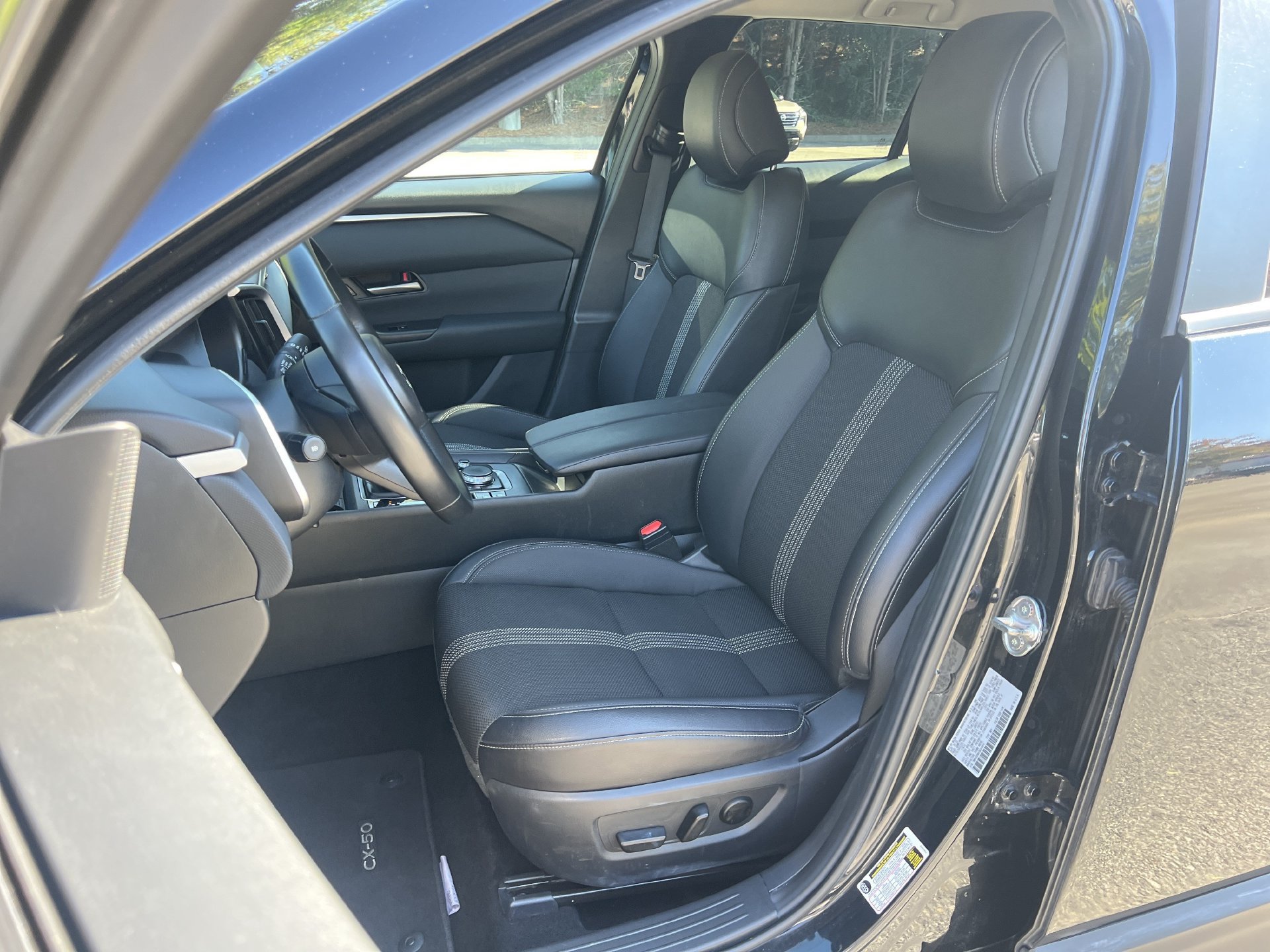 Used 2025 MAZDA CX-50 AWD 2.5 S w/ Preferred Package image 16