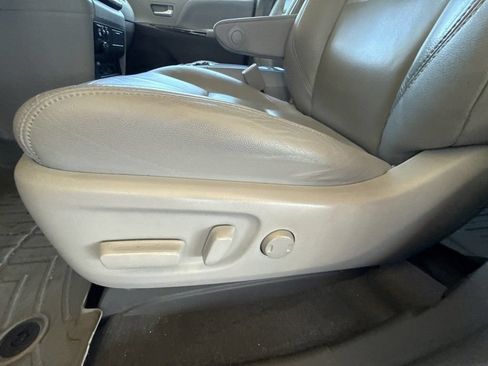 Used 2016 Toyota Sienna XLE Premium FWD image 26