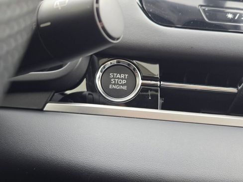 New 2026 Mitsubishi Outlander SE image 22