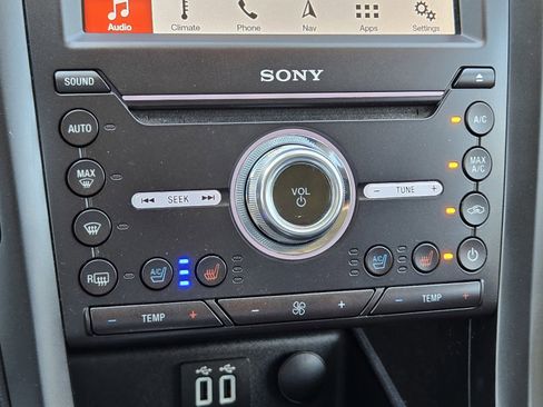 Used 2019 Ford Fusion Titanium FWD image 20