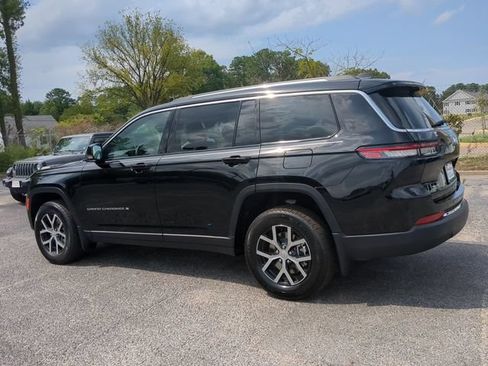 Used 2023 Jeep Grand Cherokee L Limited w/ Luxury Tech Group II AWD/4WD image 6