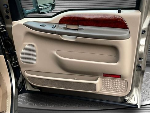 Used 2003 Ford F350 XL image 27