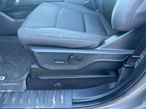 Used 2022 Ford F150 XLT w/ Equipment Group 302A High AWD/4WD image 16