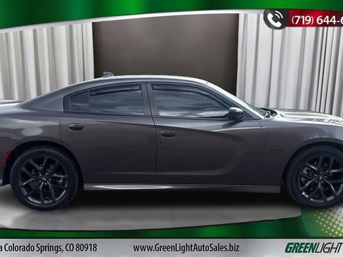 Used 2022 Dodge Charger R/T w/ Driver Convenience Group RWD image 6