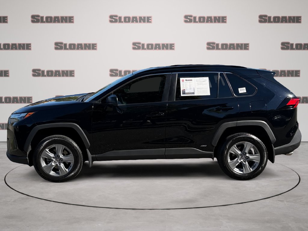Used 2025 Toyota RAV4 LE AWD/4WD image 2