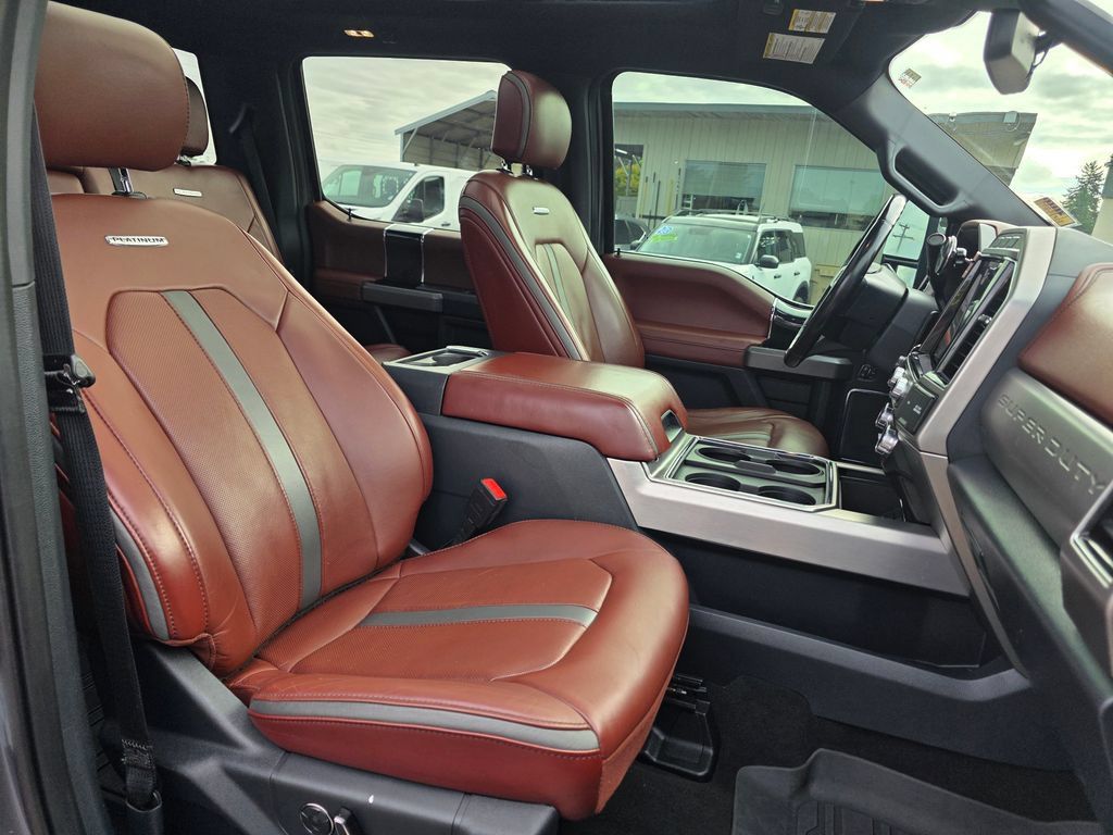 Used 2022 Ford F350 Platinum AWD/4WD image 25