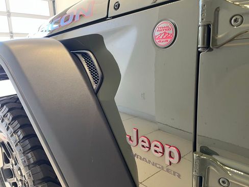 Used 2021 Jeep Wrangler Rubicon AWD/4WD image 20
