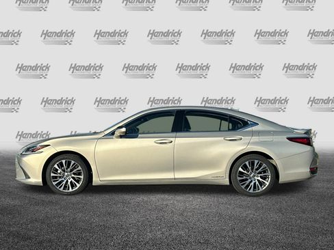 Certified 2019 Lexus ES 300h w/ Luxury Package image 8