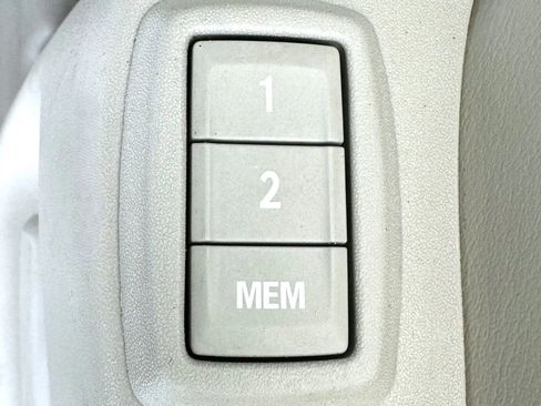 Used 2013 Cadillac SRX Premium FWD image 46