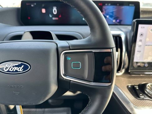 New 2027 Ford Expedition Platinum w/ Stealth Performance Package AWD/4WD image 19