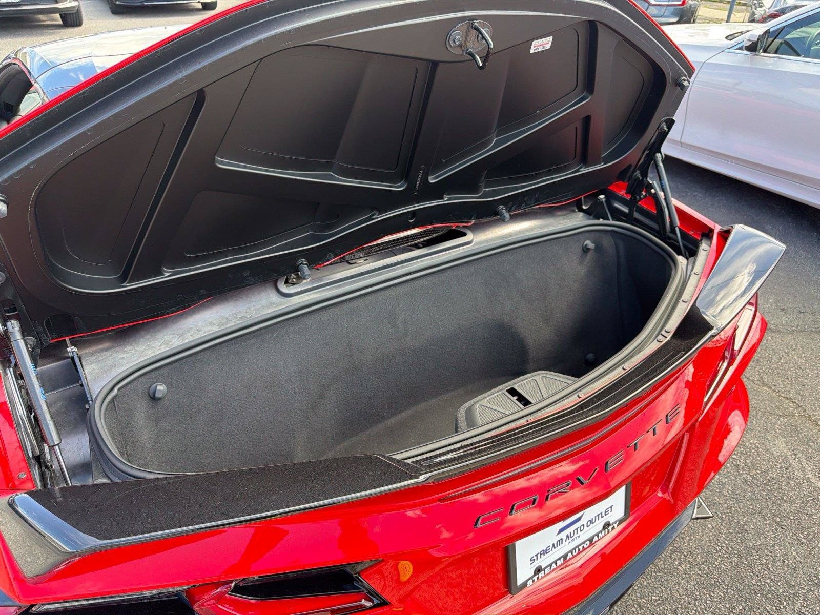 Used 2024 Chevrolet Corvette Stingray Preferred Conv w/ Z51 Performance Package RWD image 16