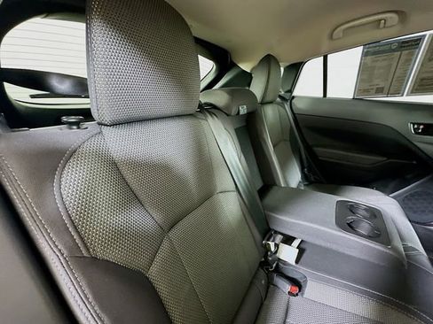 Used 2024 Subaru Crosstrek 2.0i Premium image 26