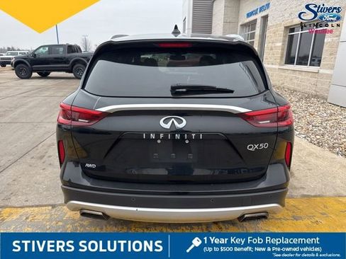 Used 2019 INFINITI QX50 Essential w/ Sensory Package image 5