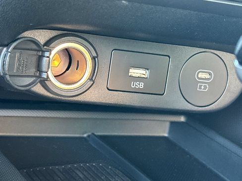 Certified 2025 Hyundai Elantra Sport FWD image 31