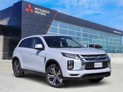 New 2025 Mitsubishi Outlander Sport ES