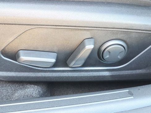 Certified 2023 Hyundai Elantra Limited image 7